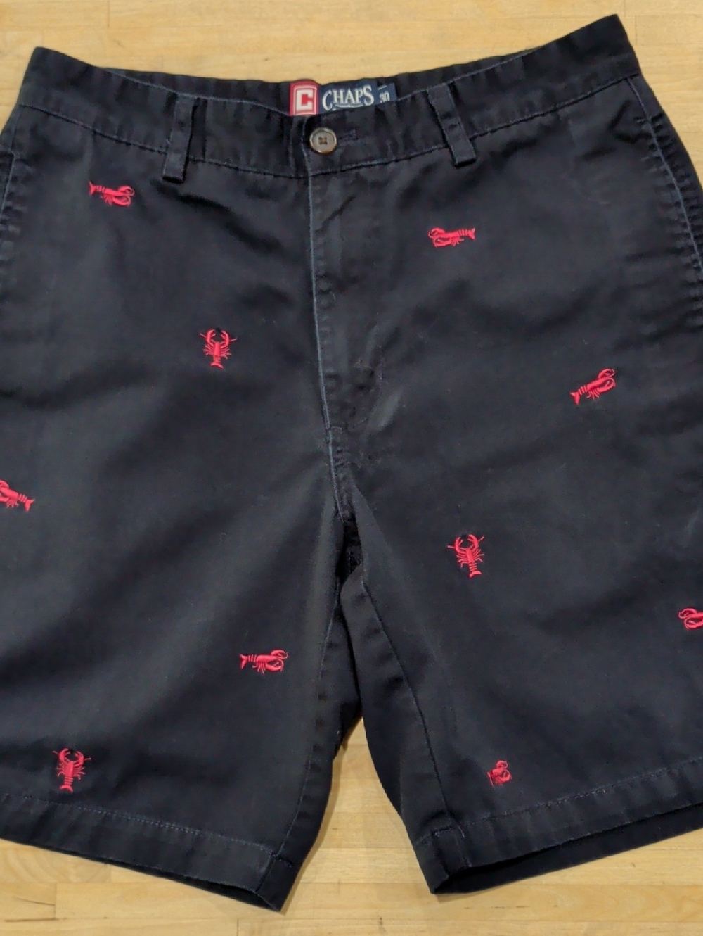 Ralph Lauren Chaps Navy Flat-Front Shorts with Red Lobster Embroidery Size 30